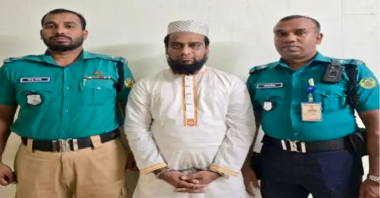 শেখ হাসিনার সাথে যোগাযোগের দাবি করা রুবেল চট্টগ্রামে গ্রেপ্তার