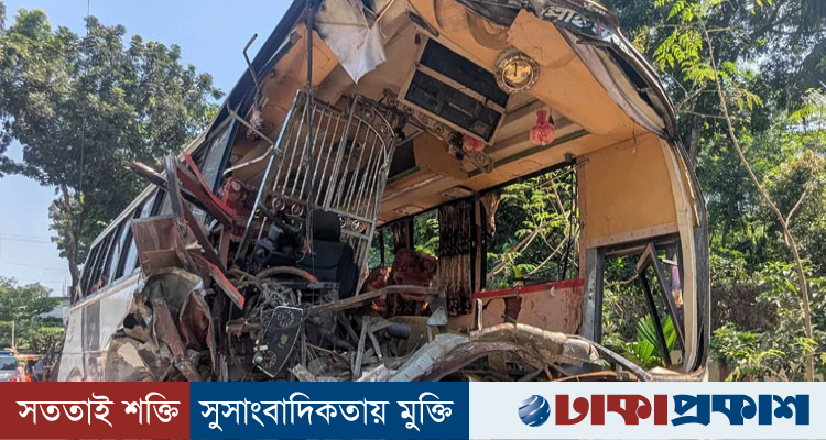 নাটোরে বাস-ট্রাক সংঘর্ষে ১৪ মৃত্যু, দুই চালককে আসামি করে পুলিশের মামলা