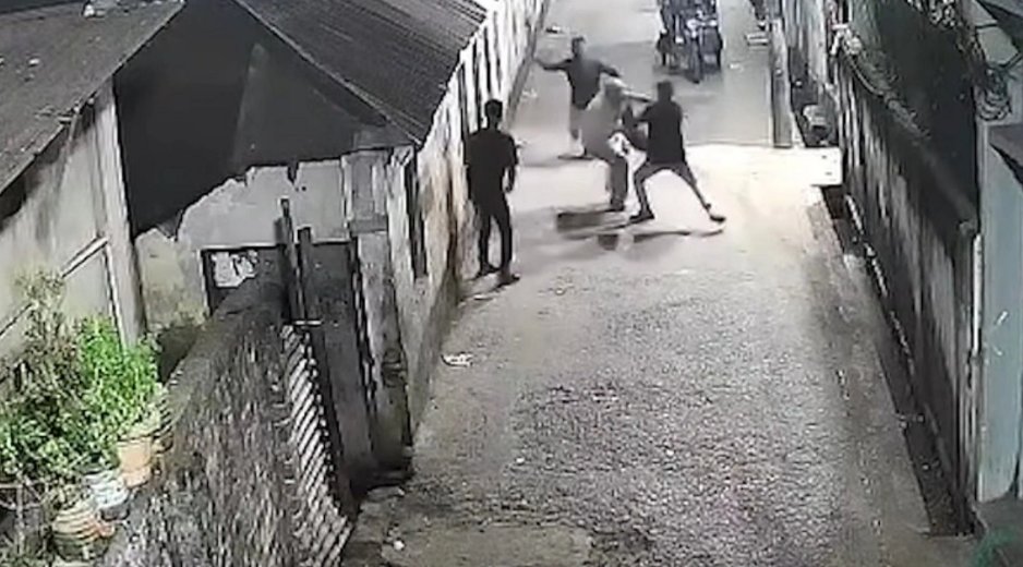 গভীর রাতে ছিনতাই, ফেসবুকে ভিডিও ছড়ানোর পর ভুক্তভোগীকে খুঁজে পেল পুলিশ