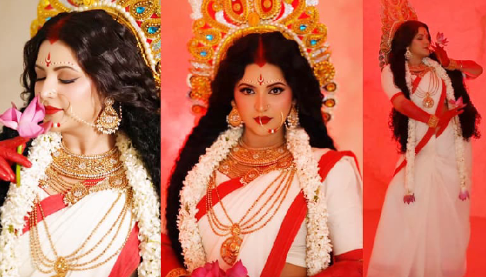 পরীমণির সাজে দুর্গাপূজার আবহ