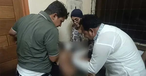 বাড়িতে ফিরতে চাইলেই হত্যার হুমকি, পটিয়ায় স্বামীর বিরুদ্ধে স্ত্রীর অভিযোগ