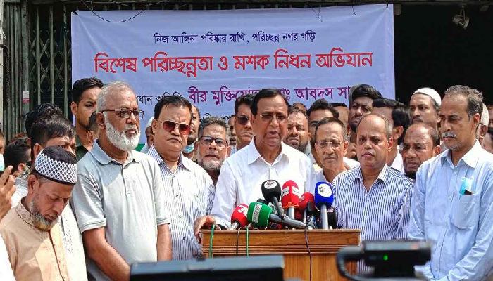 সড়ক-ফুটপাত দখল করে ব্যবসা করলে ব্যবস্থা: ডিএসসিসি প্রশাসক