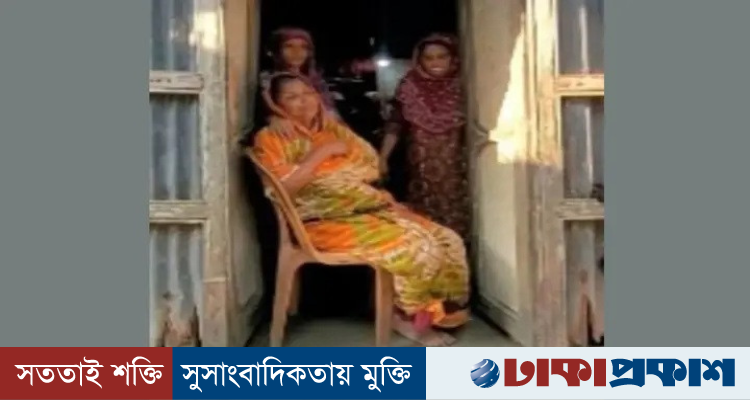 ফ্যামিলি কার্ডের ছবি তোলার কথা বলে বিধবার স্বর্ণের দুল নিয়ে উধাও