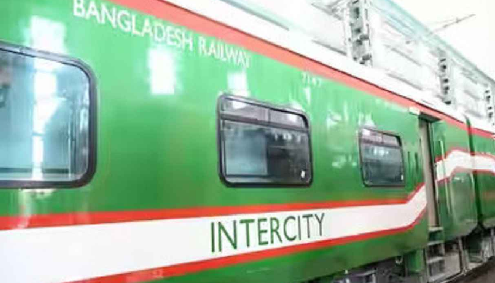 বাংলাদেশ রেলওয়েকে ১৮টি কোচের চালান পাঠাল ভারত, থাকছে যে সুবিধা