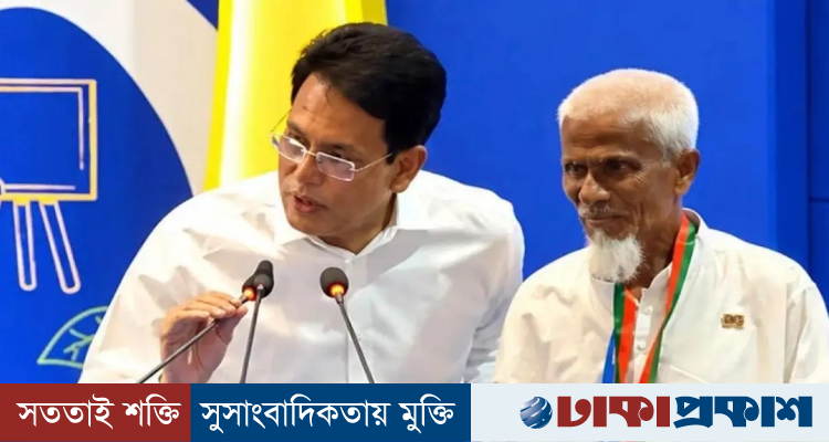 ৫২ বছর ধরে এক টাকায় পড়ানো গাইবান্ধার লুৎফুর রহমান পেলেন রাষ্ট্রীয় সম্মাননা