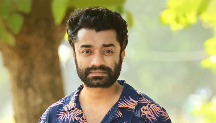 আপত্তিকর ভিডিও ভাইরালের এক মাস পর ফিরলেন ‘ব্যাচেলর পয়েন্ট’-এর জাকির