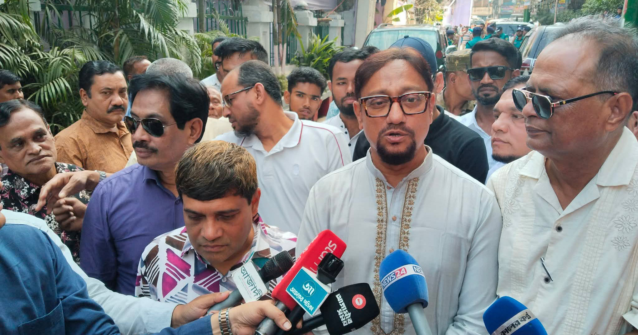 প্রধানমন্ত্রীকে স্বাগত জানাতে সাজ সাজ রব চট্টগ্রামজুড়ে: মেয়র শাহাদাত