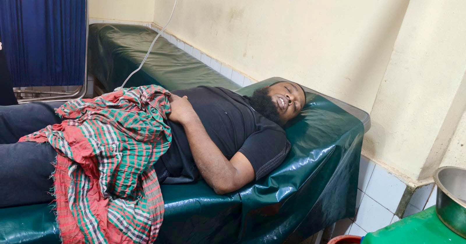 পটিয়ায় চালককে অজ্ঞান করে ১৬ লাখ টাকার চিনিভর্তি কাভার্ডভ্যান ছিনতাই