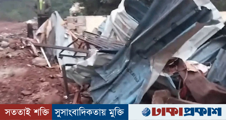 ভারতে মন্দিরের সামনে নিয়ন্ত্রণ হারিয়ে ট্রাকের তাণ্ডব, নিহত ১২