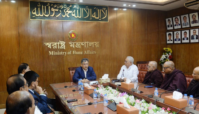 প্রবারণা পূর্ণিমা ও কঠিন চীবর দান উৎসবে সর্বোচ্চ নিরাপত্তার আশ্বাস স্বরাষ্ট্রমন্ত্রীর