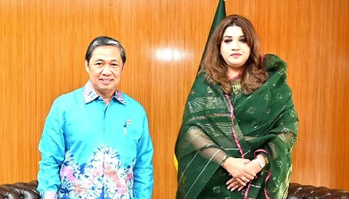 সৌদি যাত্রায় ঢাকাকে ট্রানজিট হাব হিসেবে চায় ইন্দোনেশিয়া