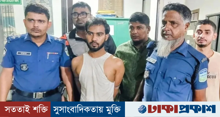 ঋণ না পেয়ে গভীর রাতে ব্যাংকে হানা, ভল্ট ভাঙতে গিয়ে ইলেকট্রিক মিস্ত্রি আটক