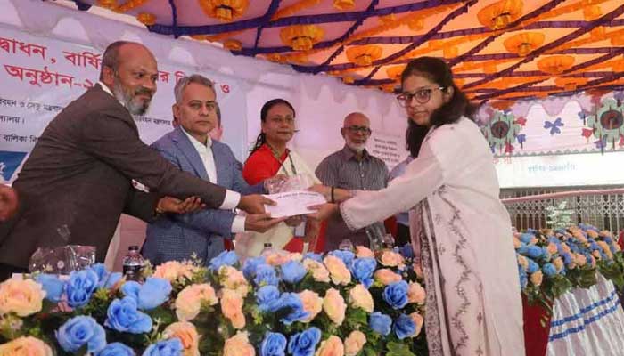 শিক্ষার উদ্দেশ্য ভালো নাগরিক গড়ে তোলা: সেতুমন্ত্রী