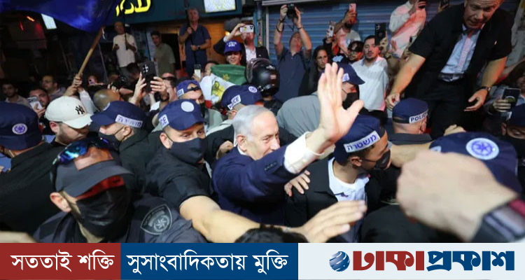 নেতানিয়াহুর গাড়িবহর লক্ষ্য করে বোতল নিক্ষেপ, ইসরায়েলে বাড়ছে ক্ষোভ