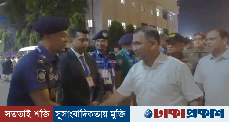‘কী খবর মাসুদ, ভালো?’ চট্টগ্রামের এসপিকে প্রধানমন্ত্রী
